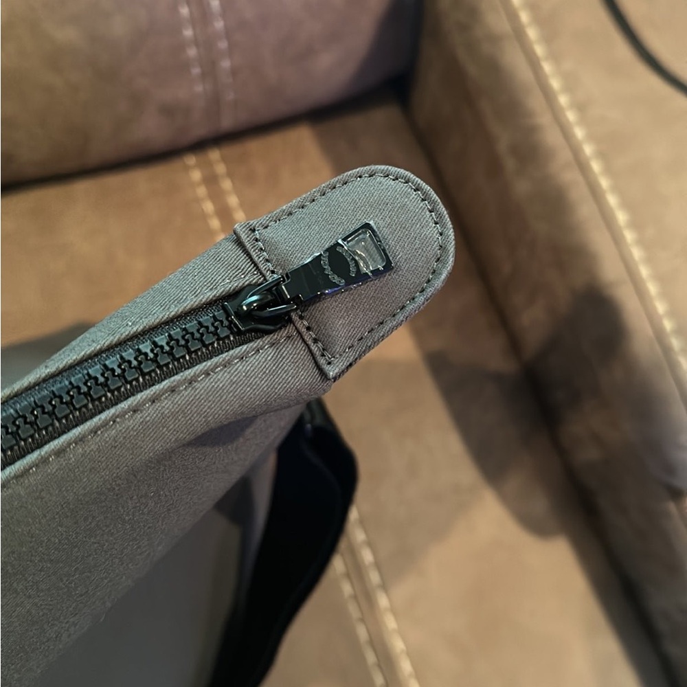 Coach Fragrance Large Duffle Bag - Picture 6 of 9